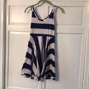 Women’s divided blue stripe dress size 6